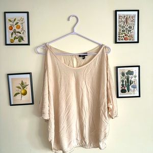 🧚‍♂️3/25🧚‍♂️ BEBE OPEN SHOULDER SHIRT